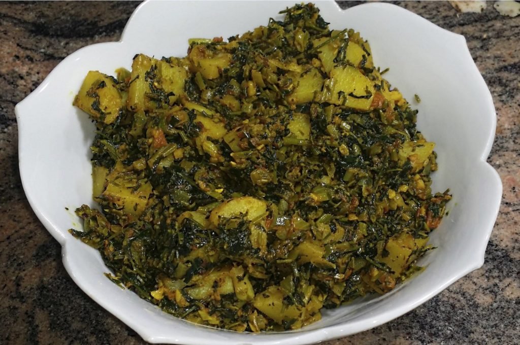 How To Make Aloo Palak Methi Recipe Hub Of Tutorials